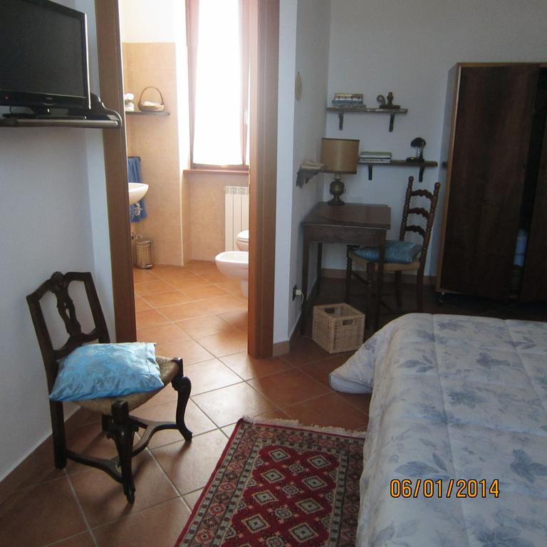 Bed And Breakfast Azienda Agricola Cascina Salazzara Magenta Room photo