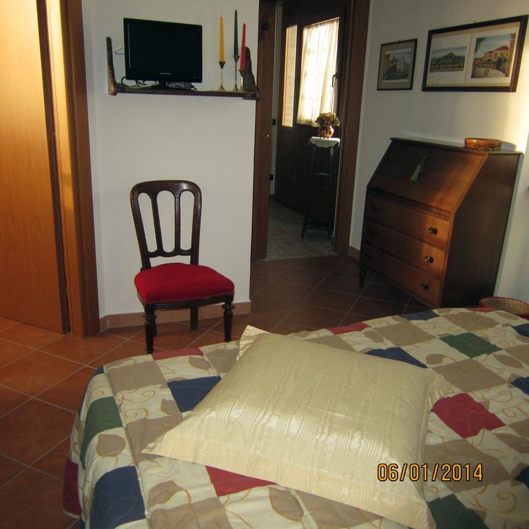 Bed And Breakfast Azienda Agricola Cascina Salazzara Magenta Exterior photo